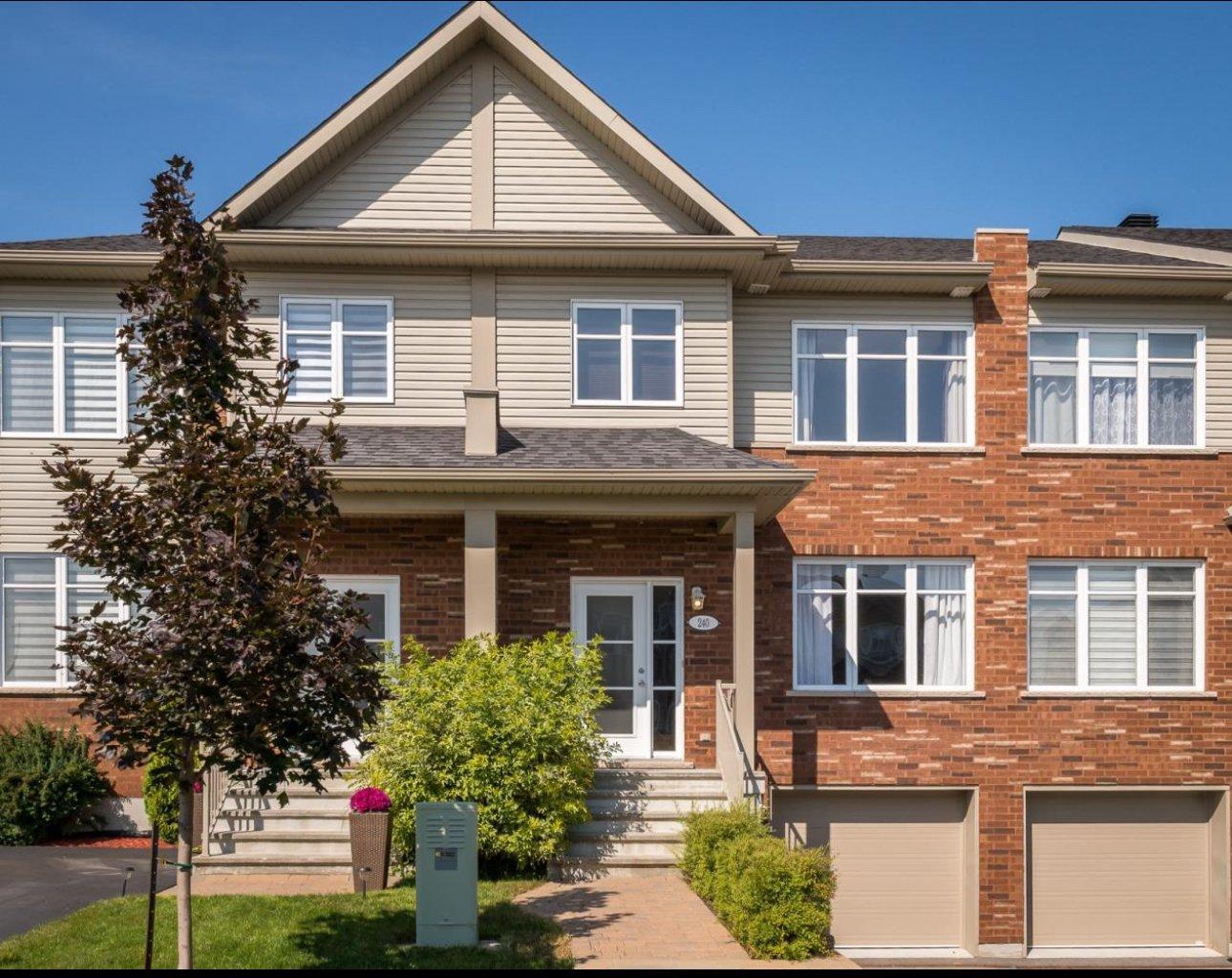 Frontage - 240 Rue Renoir, Saint-Constant, QC - Outdoor With Facade