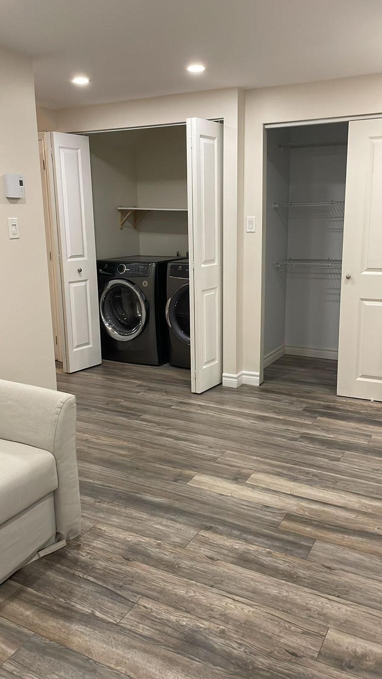 Laundry room - 240 Rue Renoir, Saint-Constant, QC - Indoor Photo Showing Laundry Room
