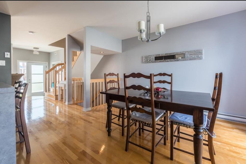 Dining room - 240 Rue Renoir, Saint-Constant, QC - Indoor Photo Showing Dining Room