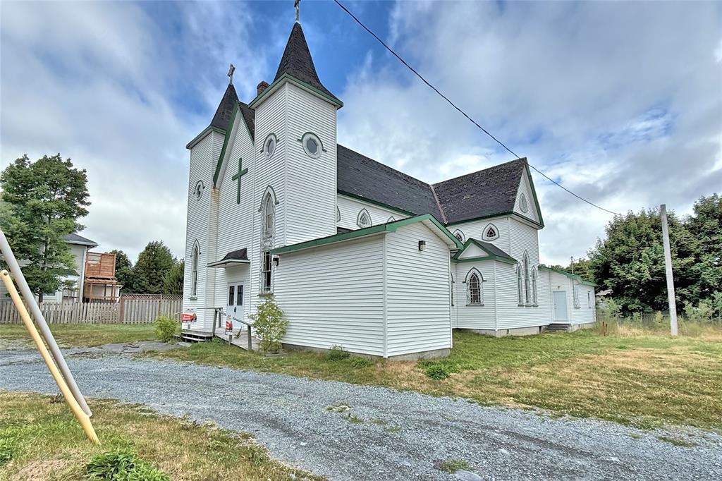 8-12 Cross Road, Bay Roberts, NL