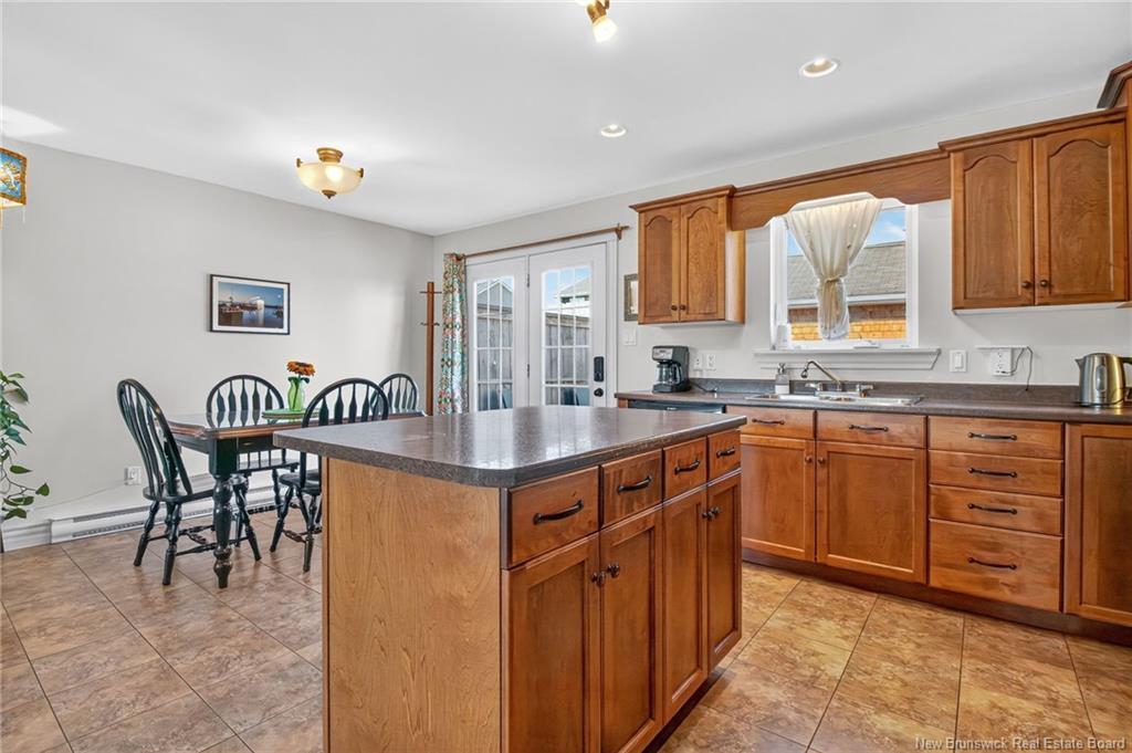 144 Oak Ridge Dr, Moncton, NB