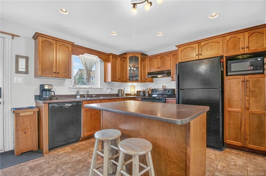 144 Oak Ridge Dr, Moncton, NB