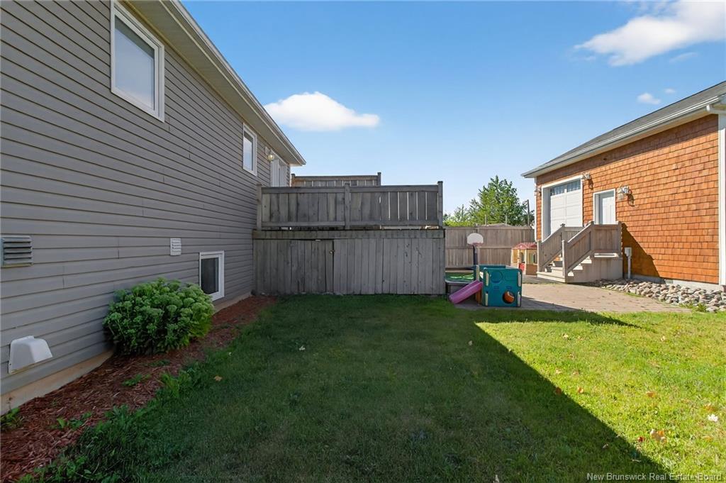 144 Oak Ridge Dr, Moncton, NB