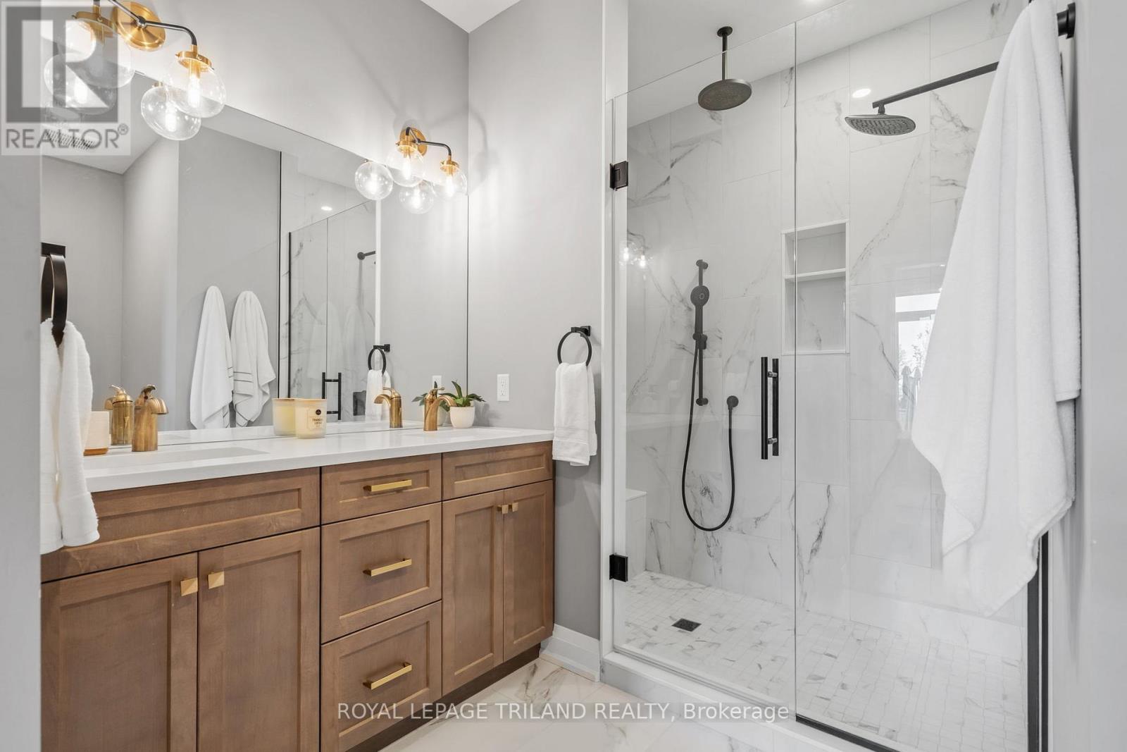 54 - 159 Collins Way, Strathroy-Caradoc (Se), ON