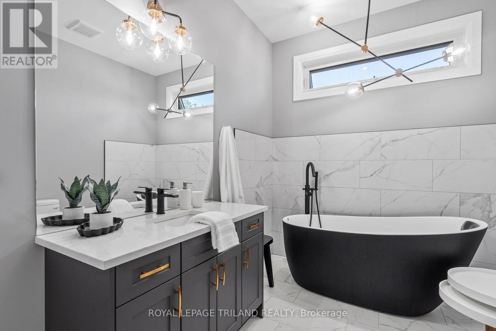 54 - 159 Collins Way, Strathroy-Caradoc (Se), ON