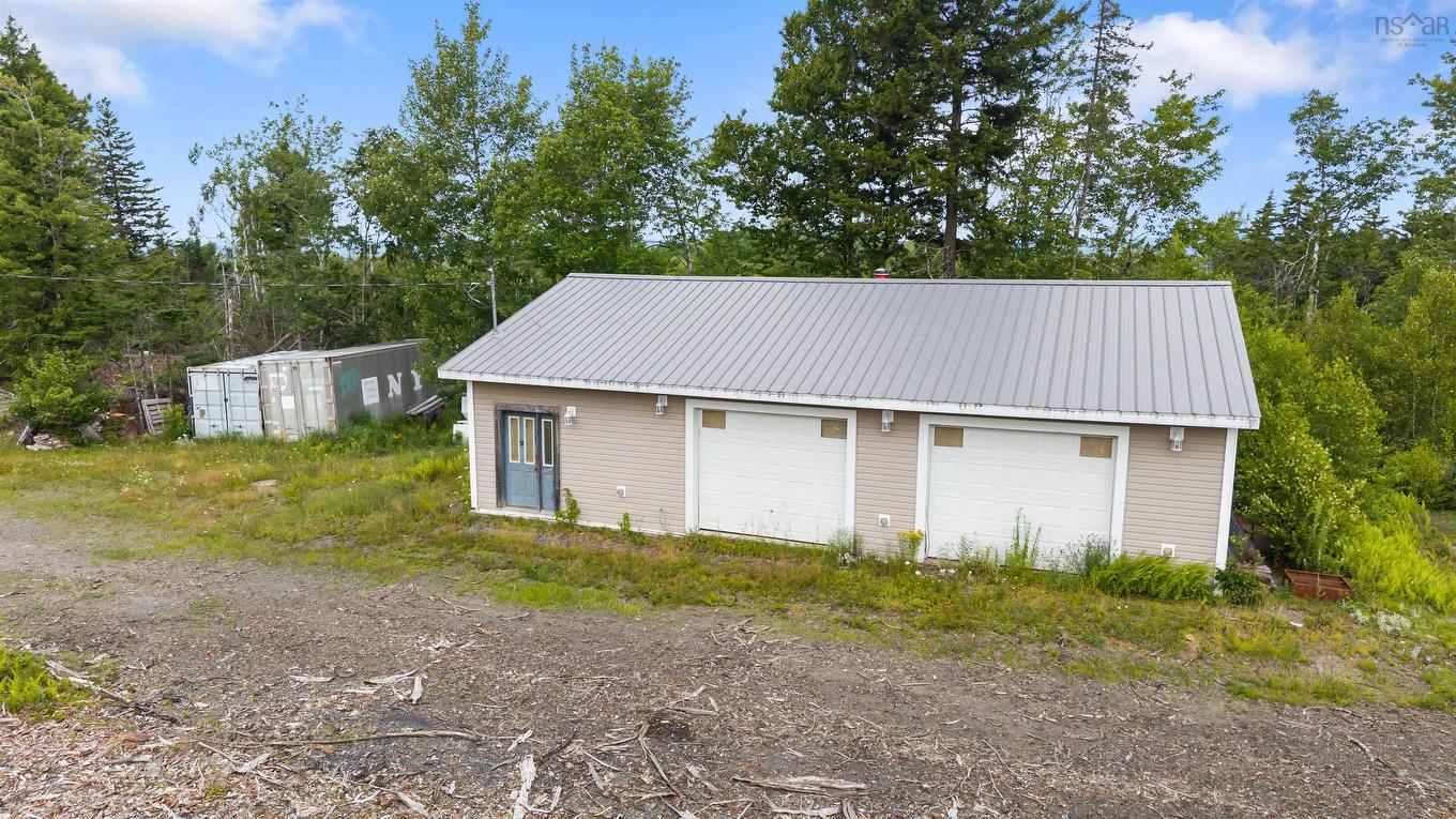 8860 Moose River Road, Lindsay Lake, NS