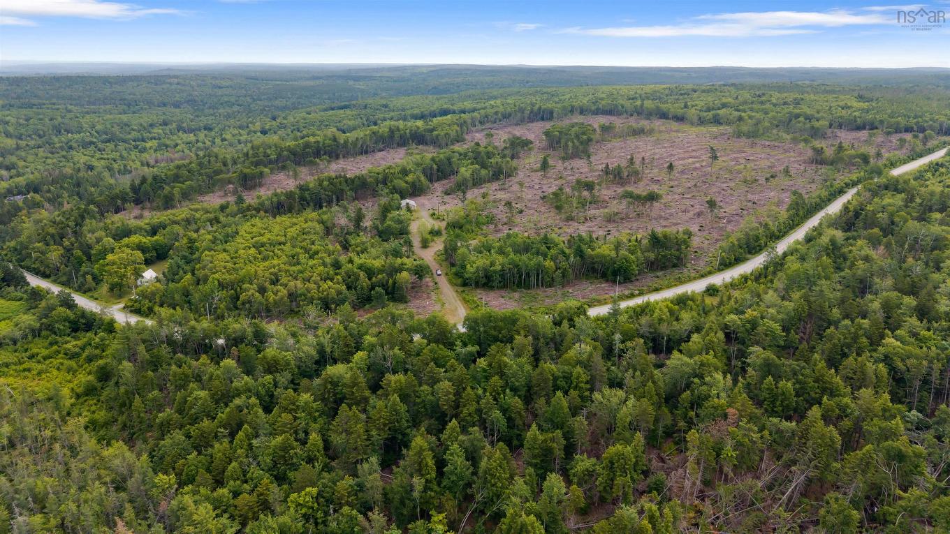 8860 Moose River Road, Lindsay Lake, NS