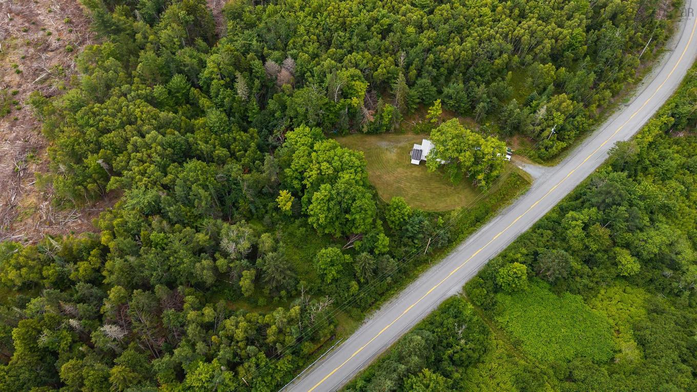 8860 Moose River Road, Lindsay Lake, NS