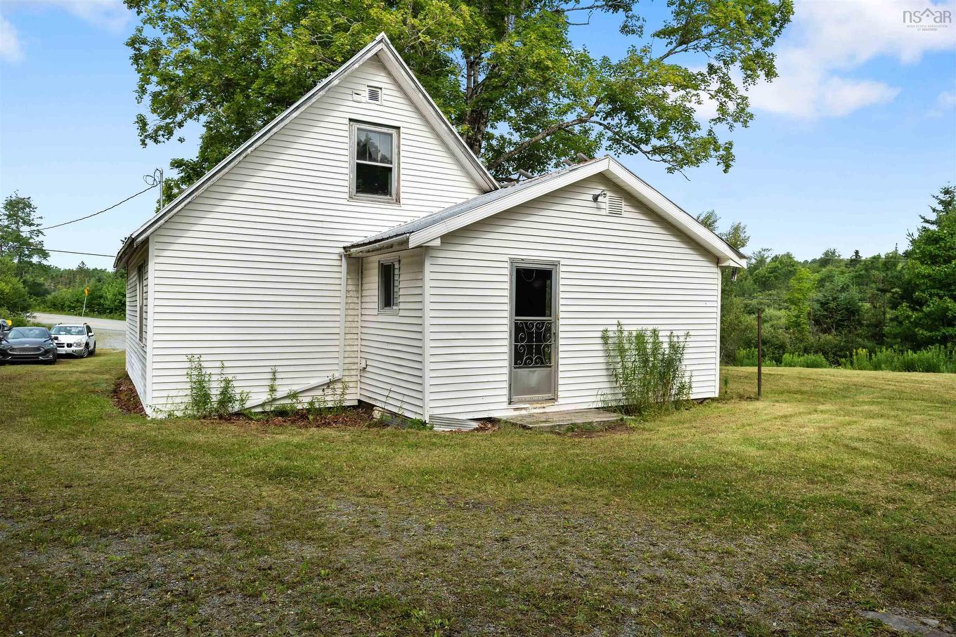 8860 Moose River Road, Lindsay Lake, NS