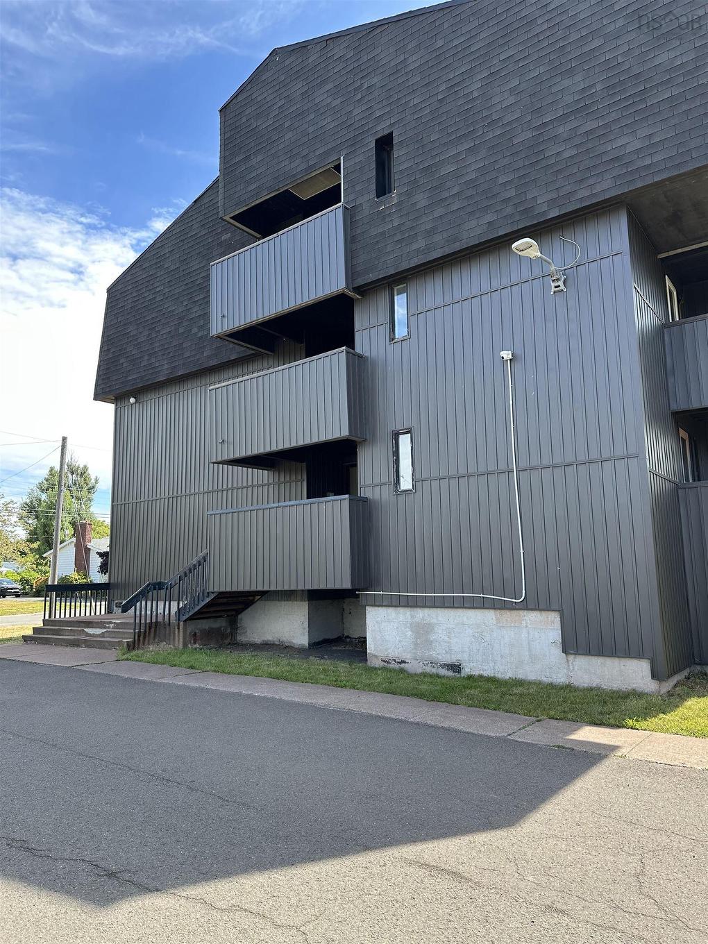 99 Rupert Street, Amherst, NS