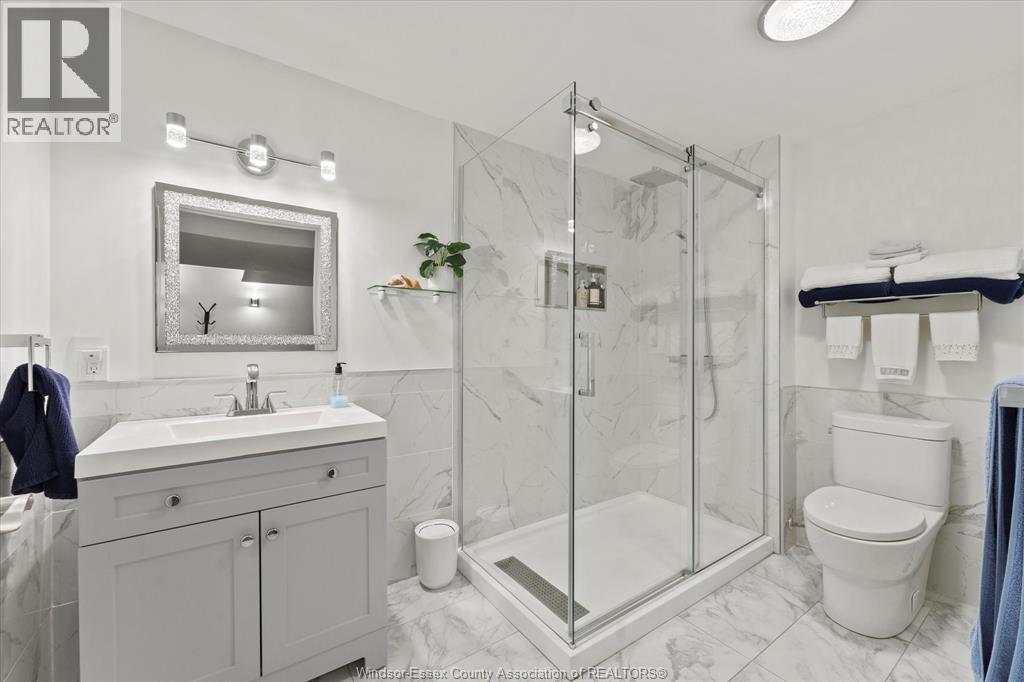 117 Arthur Street North, Harrow, ON - Indoor Photo Showing Bathroom