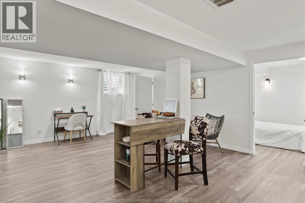 117 Arthur Street North, Harrow, ON - Indoor