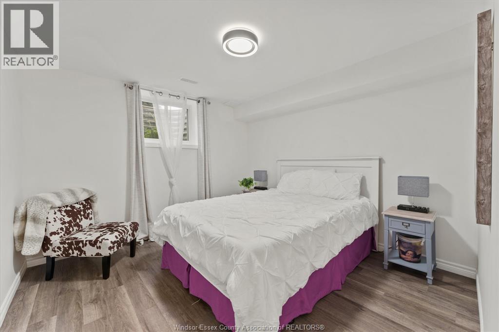 117 Arthur Street North, Harrow, ON - Indoor Photo Showing Bedroom