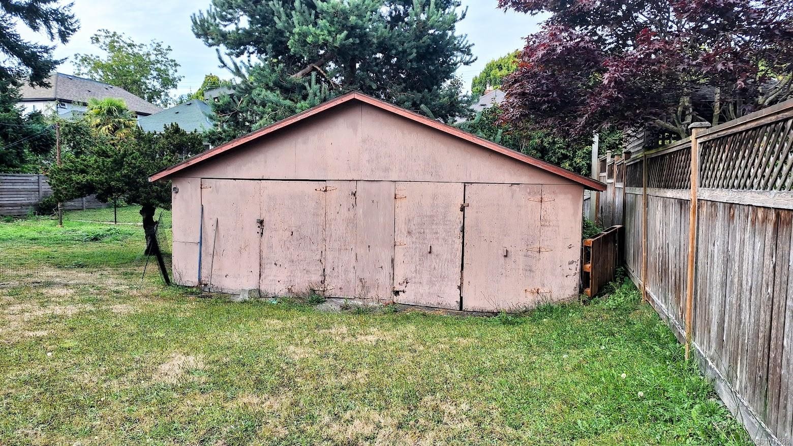 220 Michigan St, Victoria, BC