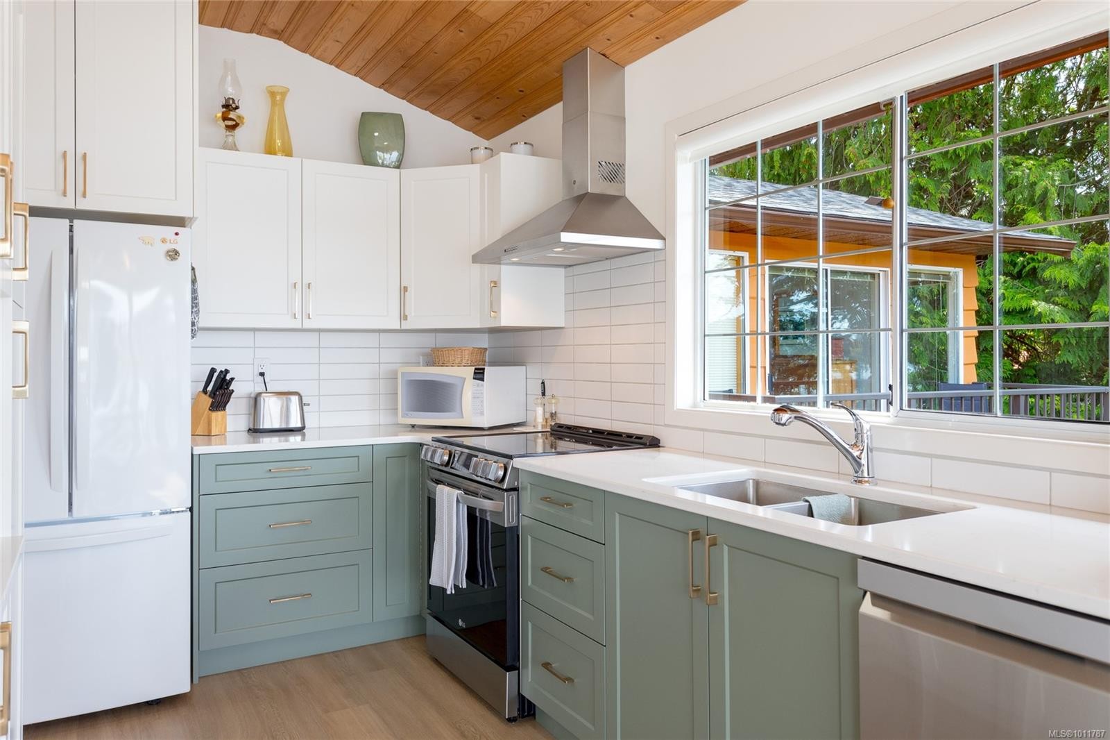 6510 Thornett Rd, Sooke, BC