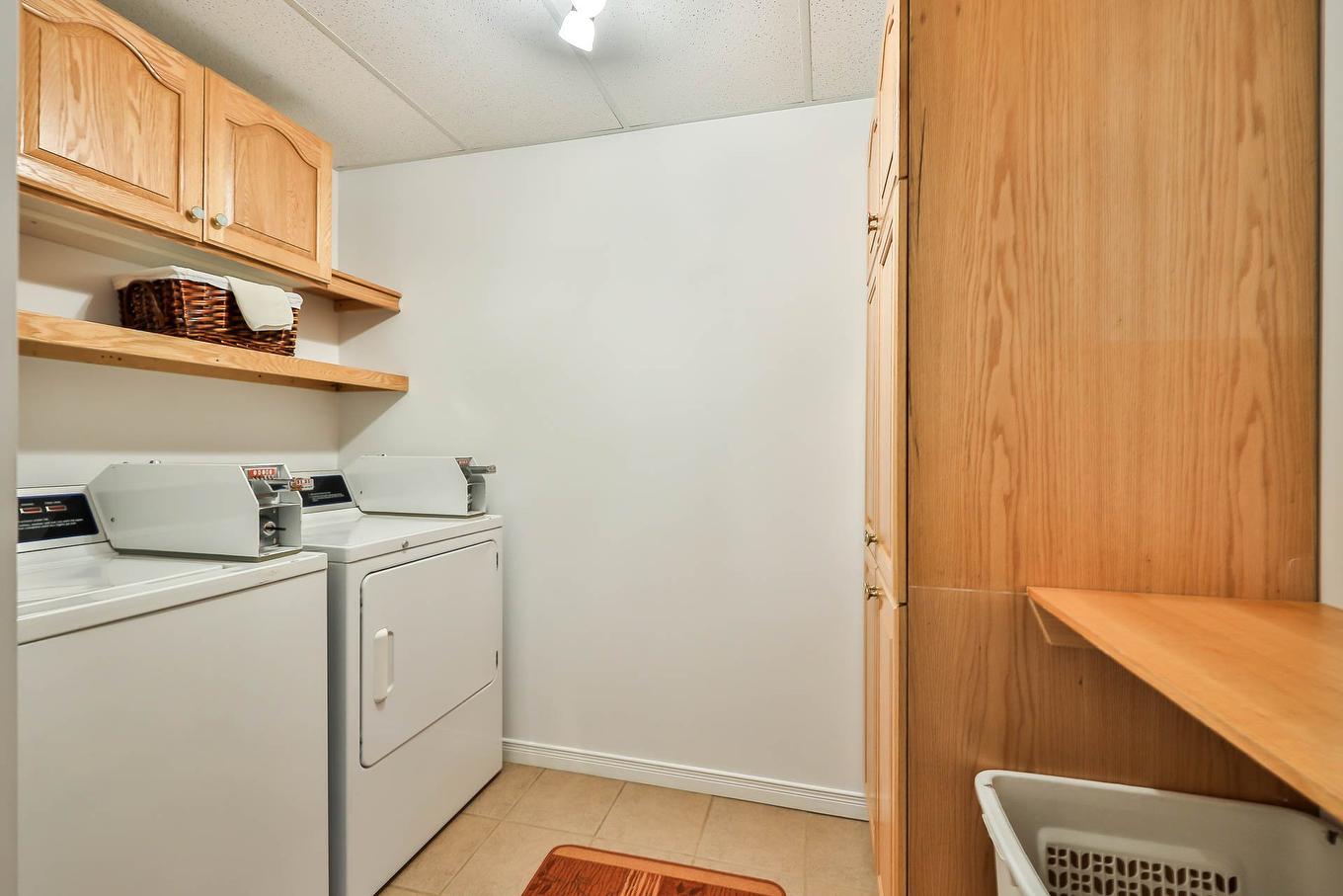 Salle de lavage - 2060 Côte St-Victor, Papineauville, QC