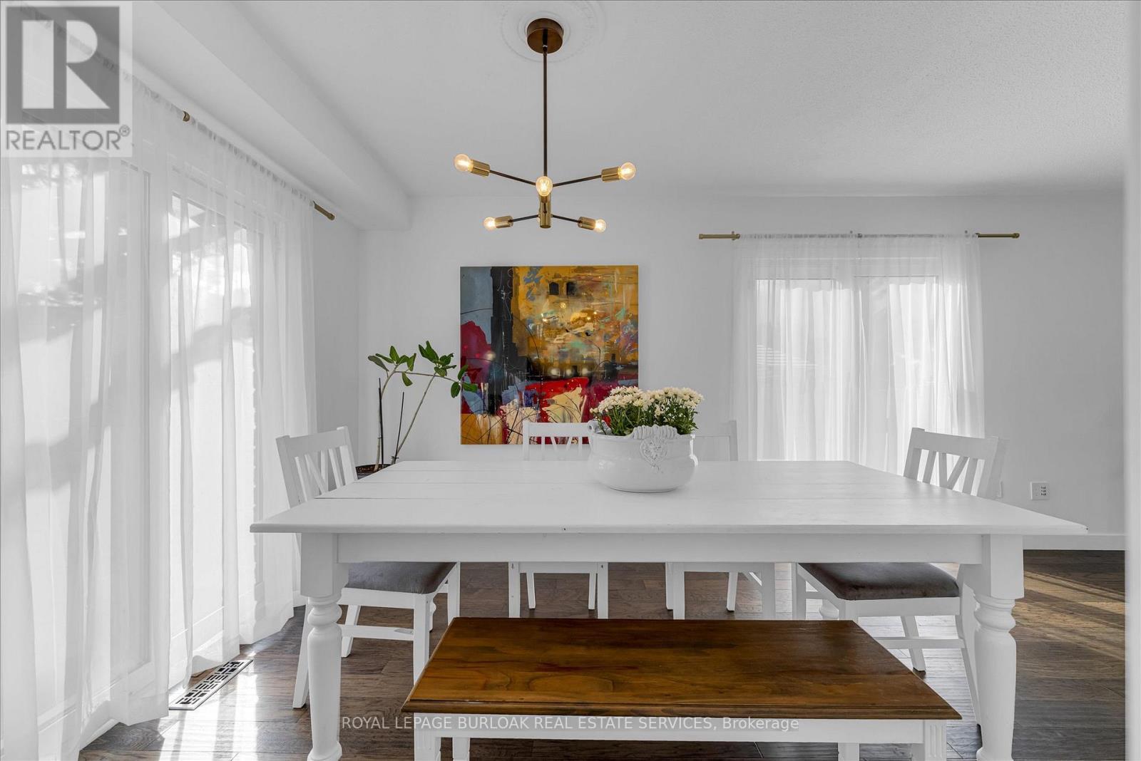 1500 Riley Avenue, Burlington, ON - Indoor Photo Showing Dining Room