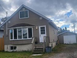 129 JOHN Street Geraldton, ON P0T 1M0