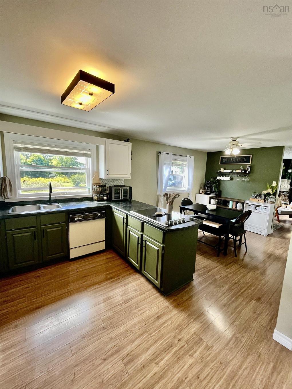 72 Acadia Avenue, Stellarton, NS