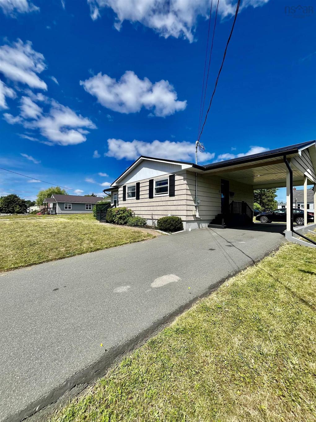 72 Acadia Avenue, Stellarton, NS
