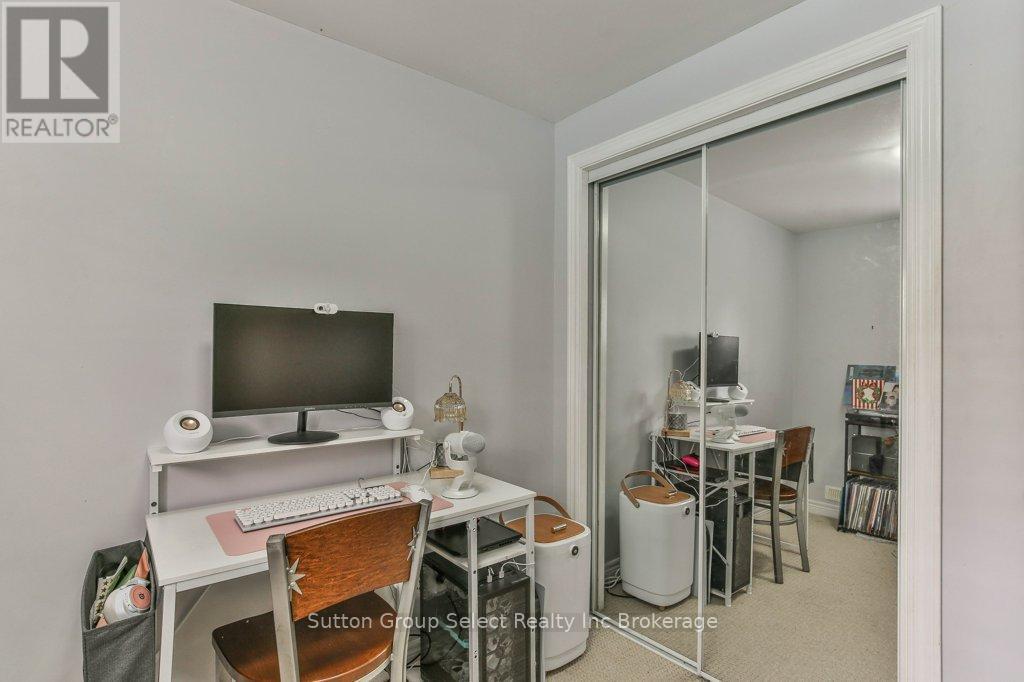 21 Heron Avenue, Woodstock (Woodstock - North), ON - Indoor Photo Showing Office