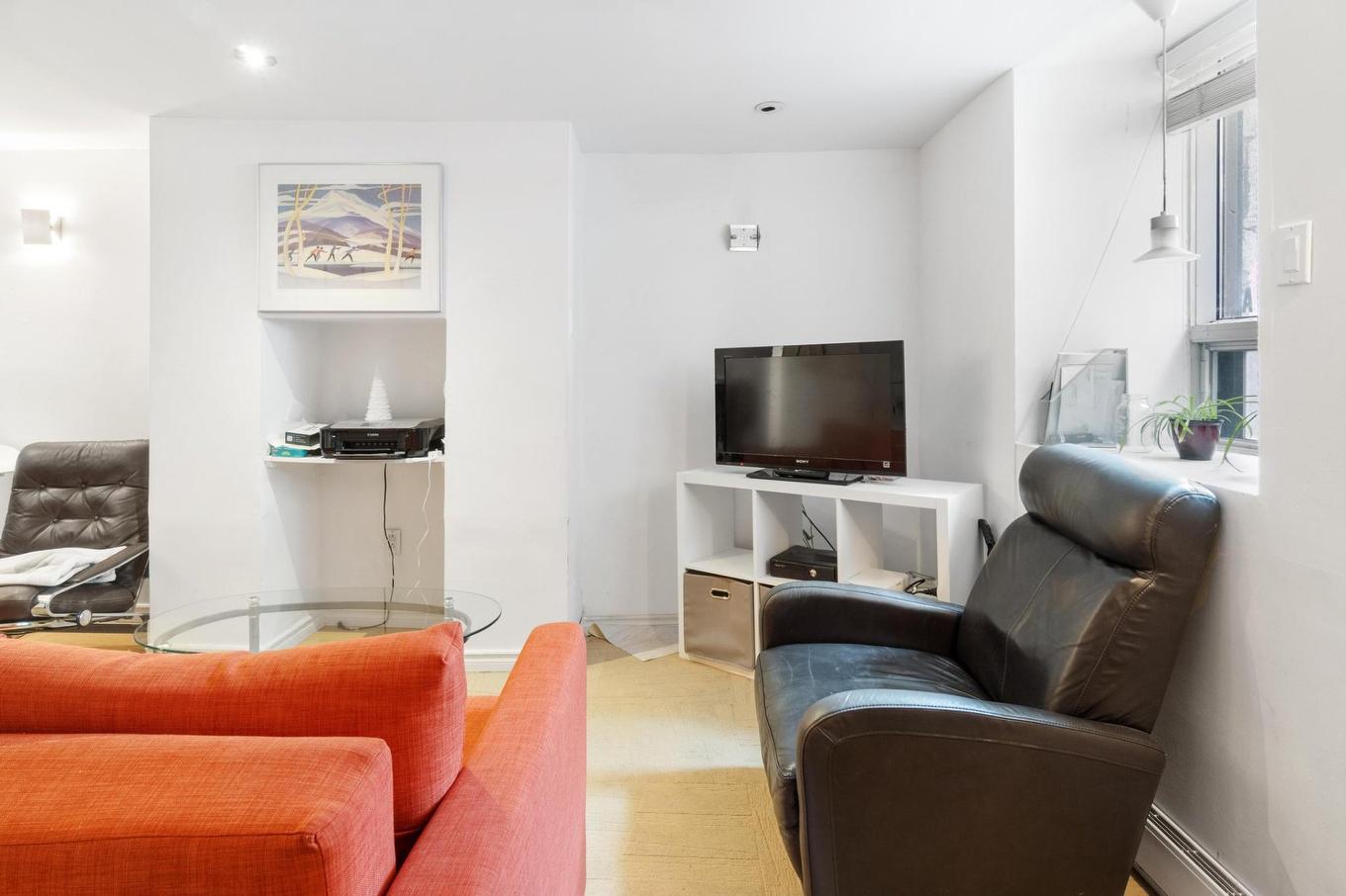 Salon - 3542 - 3544A Rue Aylmer, Montréal (Le Plateau-Mont-Royal), QC - Indoor