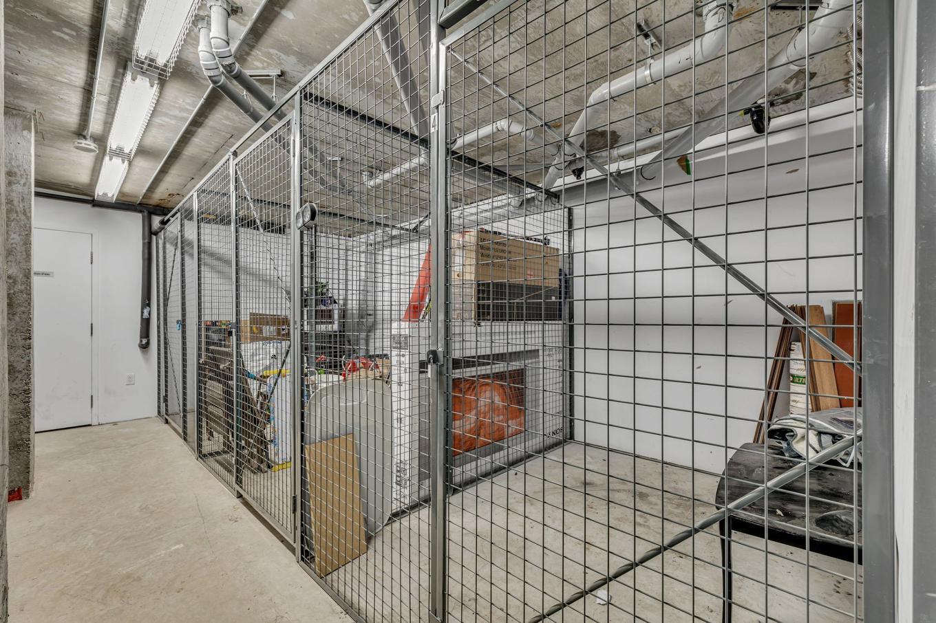 Storage - 302-1692 Boul. Pie-Xi N., Québec (La Haute-Saint-Charles), QC - Indoor