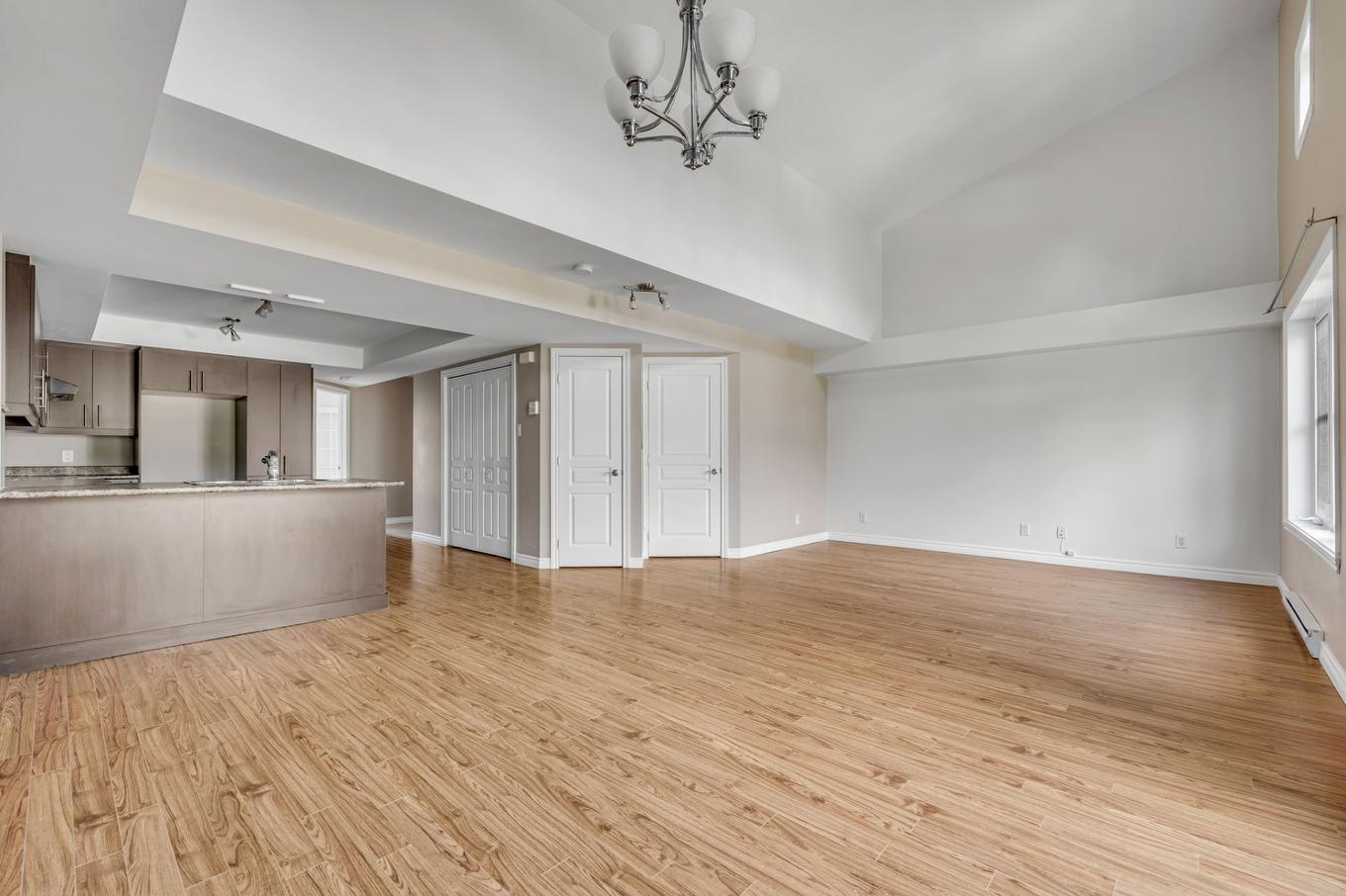 Overall view - 302-1692 Boul. Pie-Xi N., Québec (La Haute-Saint-Charles), QC - Indoor