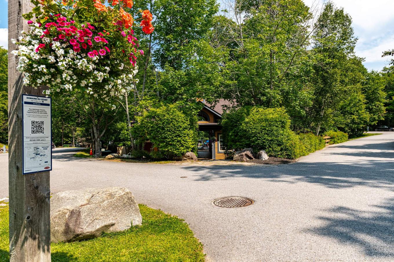 Exterior - 7-100 Ch. Des Quatre-Sommets, Mont-Tremblant, QC - Outdoor