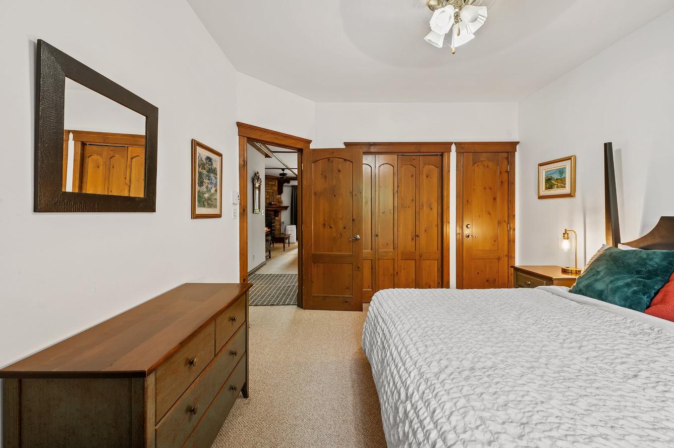 Primary bedroom - 7-100 Ch. Des Quatre-Sommets, Mont-Tremblant, QC - Indoor Photo Showing Bedroom