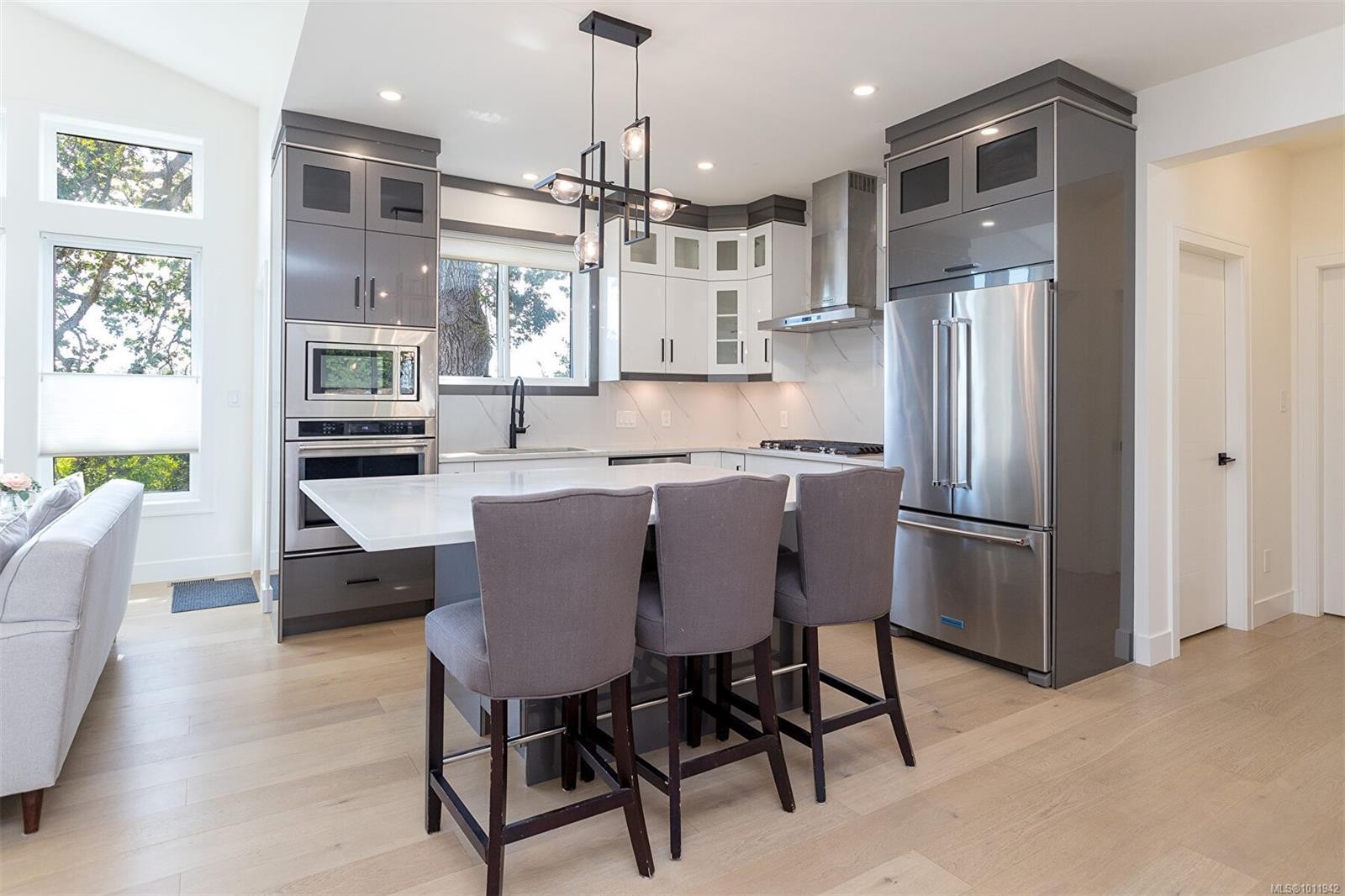 3595 Cedar Hill Rd, Saanich, BC