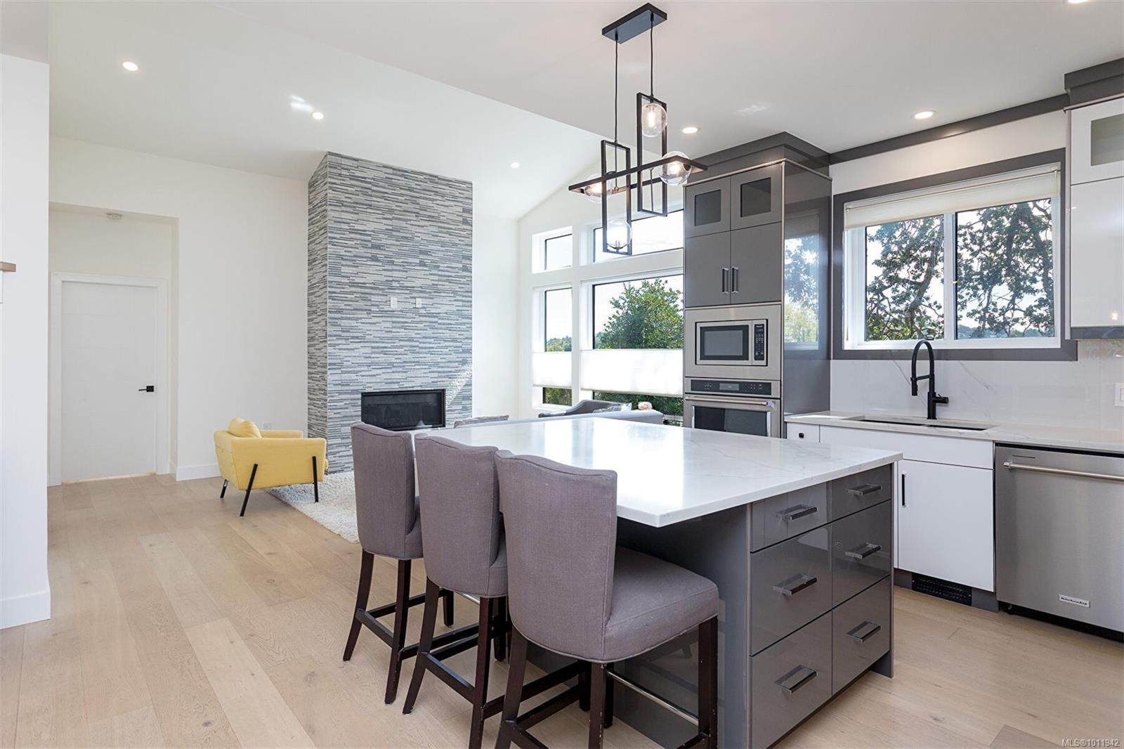 3595 Cedar Hill Rd, Saanich, BC