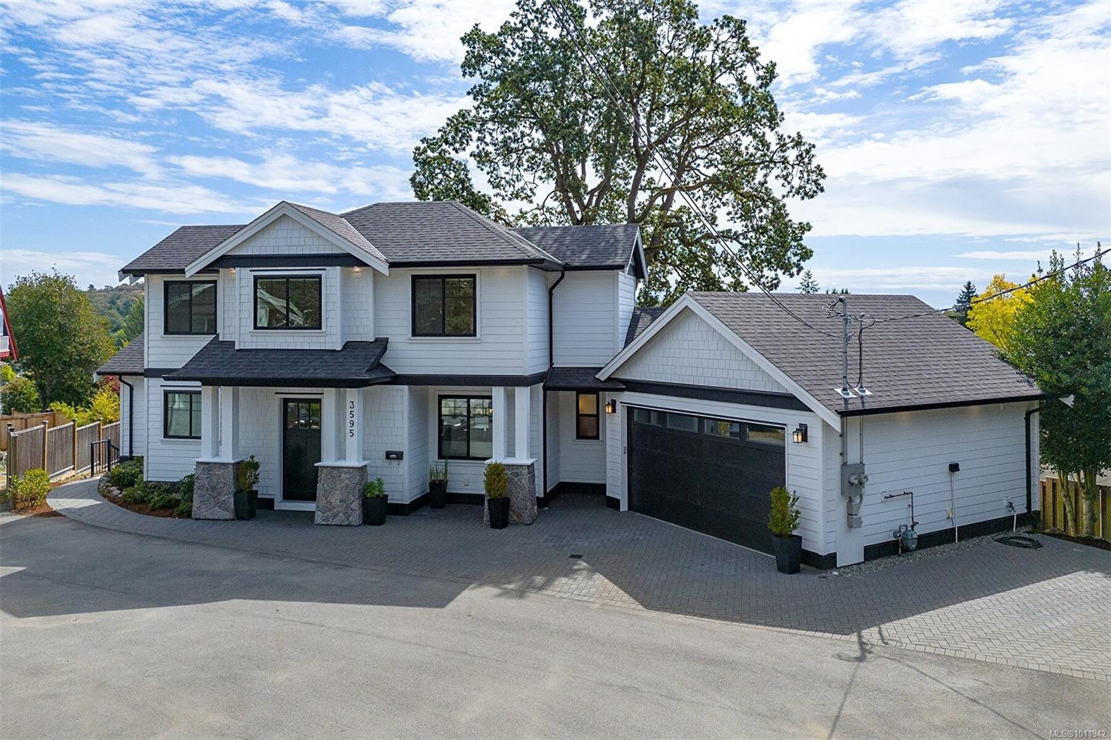 3595 Cedar Hill Rd, Saanich, BC