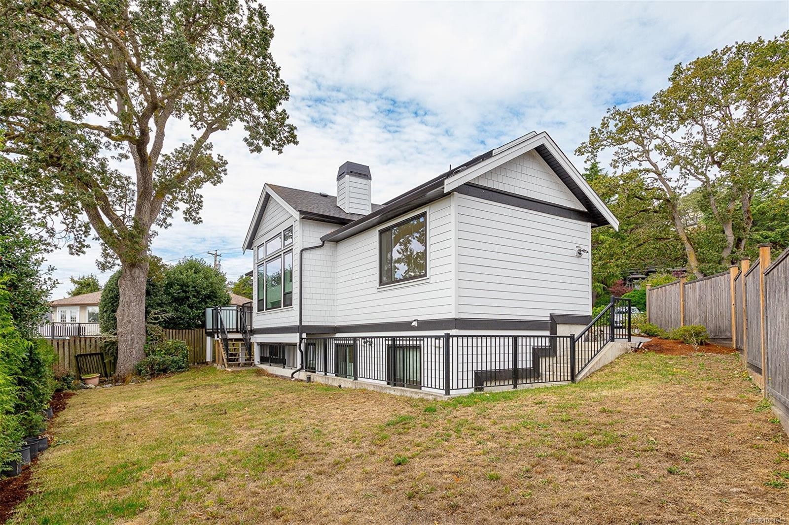 3595 Cedar Hill Rd, Saanich, BC