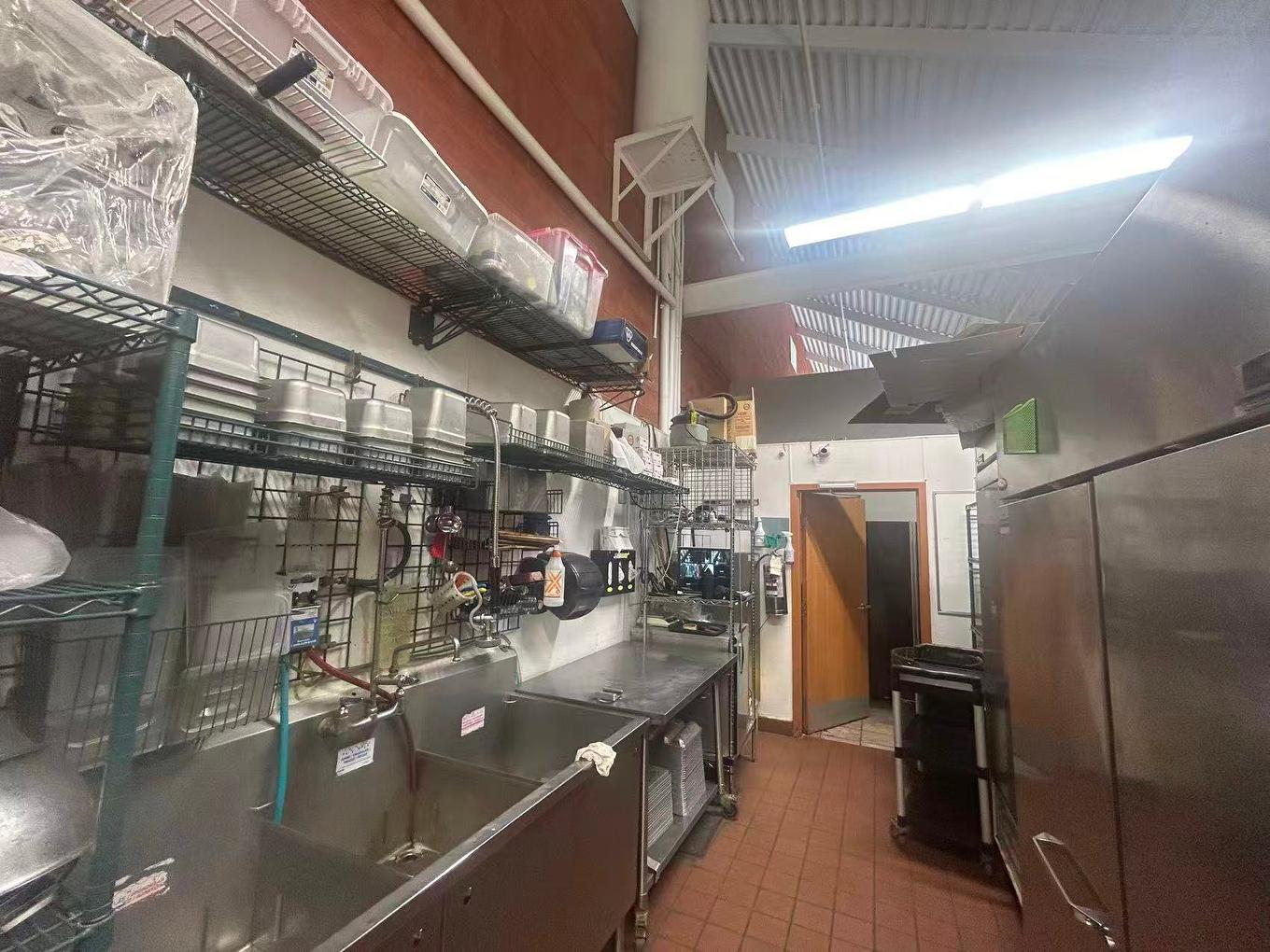 Commerce - 4625 Rue St-Antoine O., Montréal (Le Sud-Ouest), QC