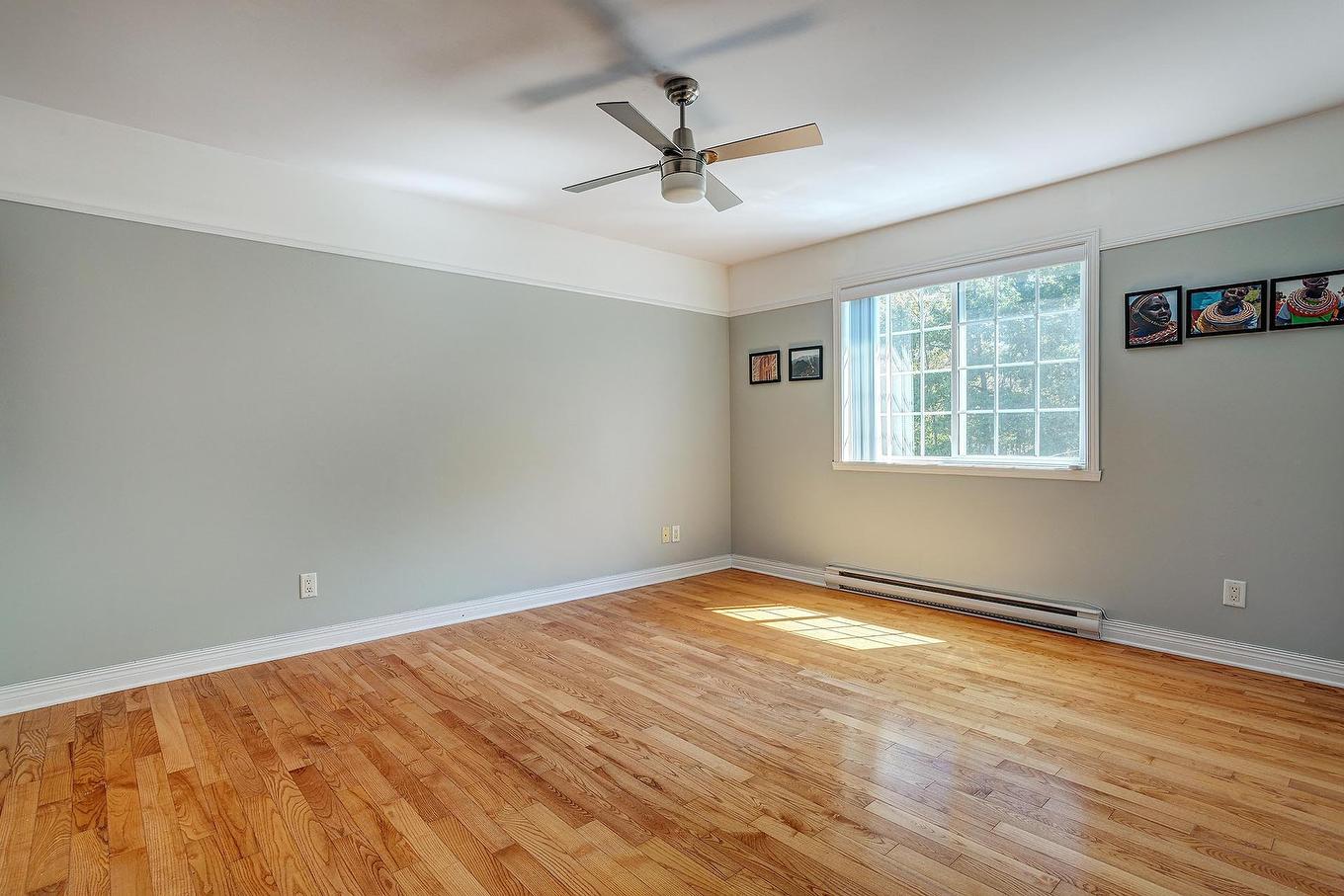 Primary bedroom - 5-41 Rue De Maricourt, L'Île-Perrot, QC - Indoor Photo Showing Other Room
