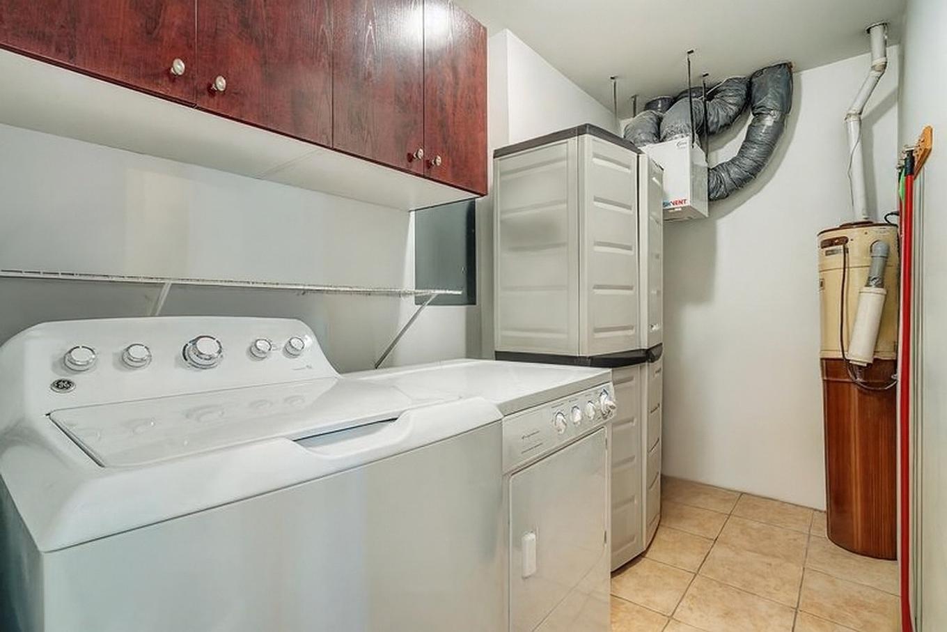 Laundry room - 5-41 Rue De Maricourt, L'Île-Perrot, QC - Indoor Photo Showing Laundry Room