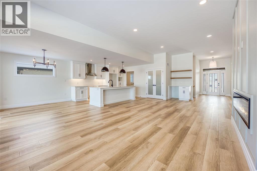 3595 Paul Crescent, Plympton-Wyoming, ON - Indoor