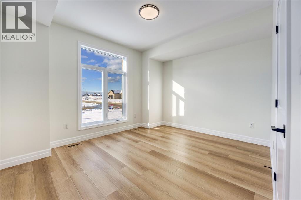 3595 Paul Crescent, Plympton-Wyoming, ON - Indoor Photo Showing Other Room