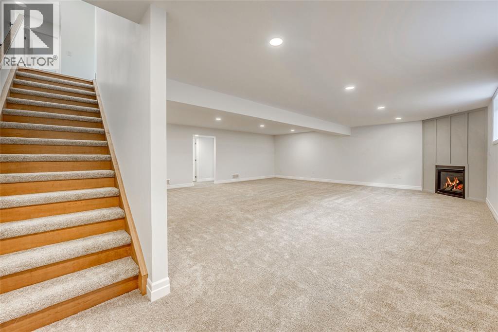 3595 Paul Crescent, Plympton-Wyoming, ON - Indoor Photo Showing Other Room