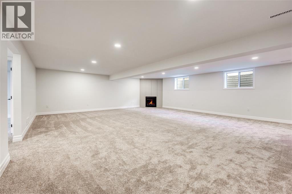 3595 Paul Crescent, Plympton-Wyoming, ON - Indoor Photo Showing Basement