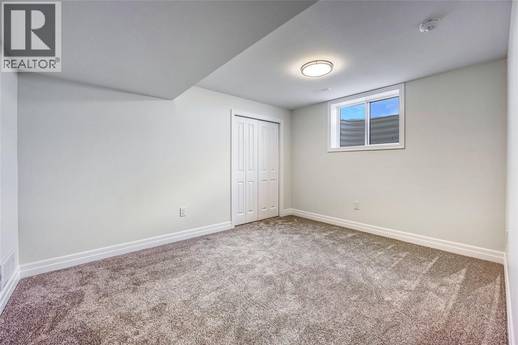 3595 Paul Crescent, Plympton-Wyoming, ON - Indoor Photo Showing Other Room