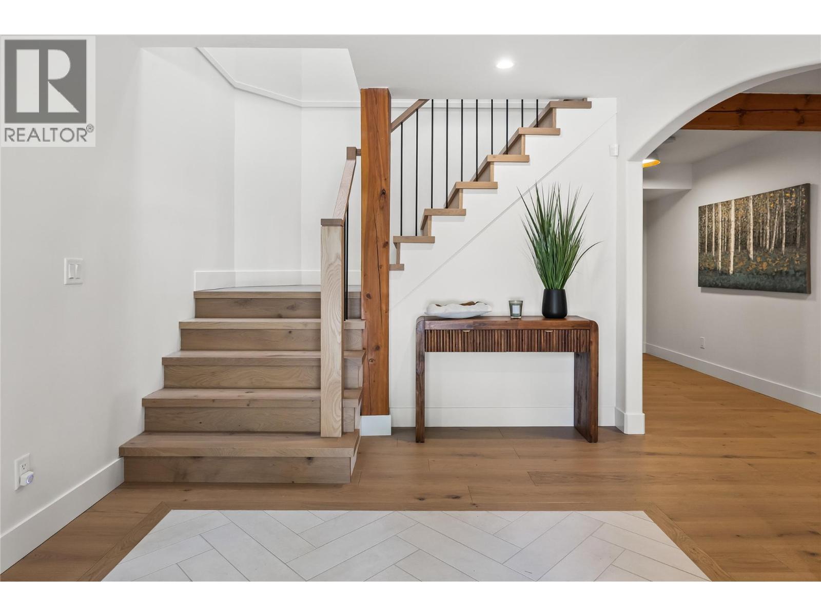 3700 Jean Road, Kelowna, BC - Indoor Photo Showing Other Room