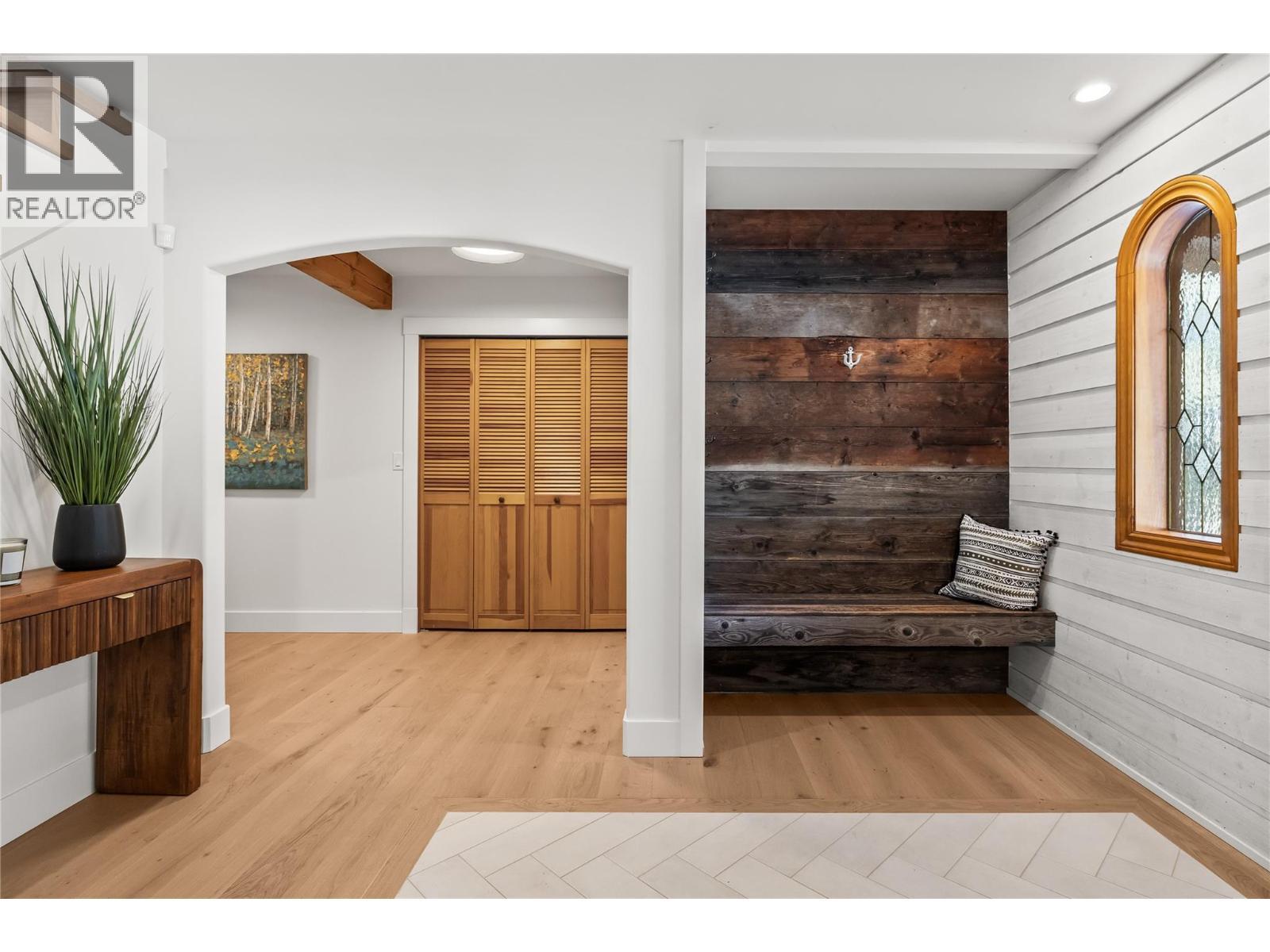 3700 Jean Road, Kelowna, BC - Indoor Photo Showing Other Room