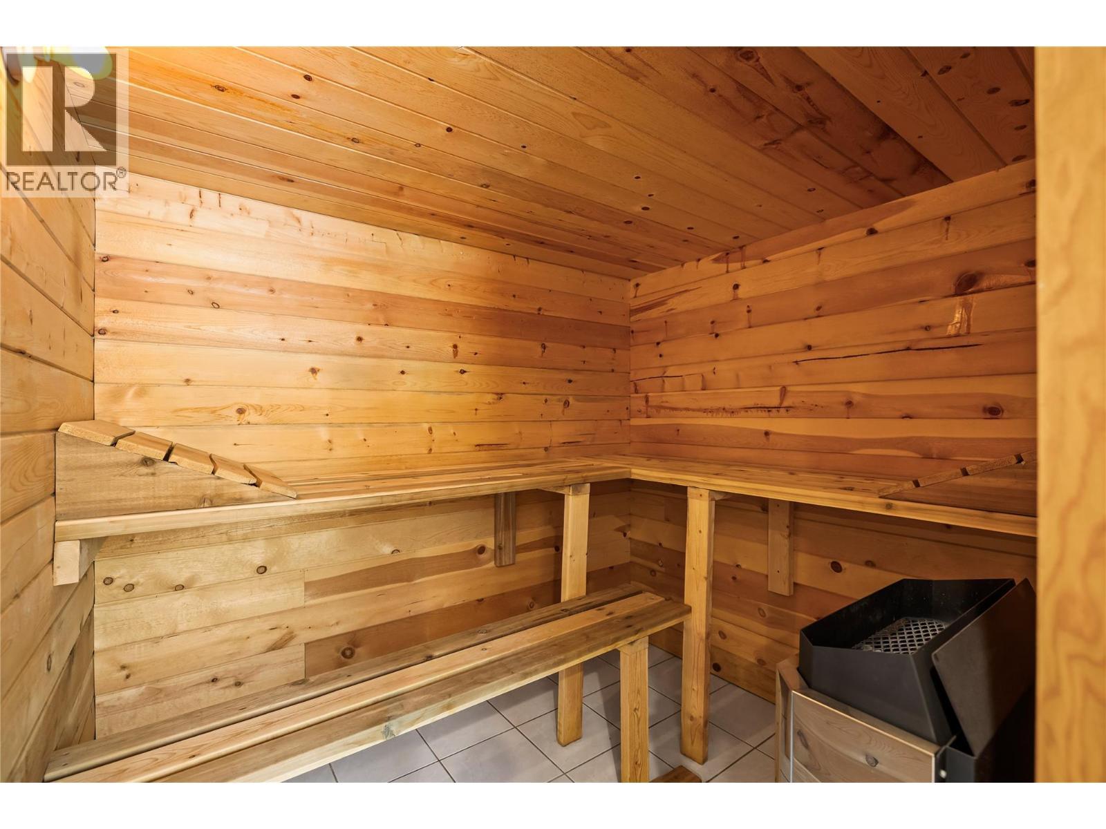 3700 Jean Road, Kelowna, BC - Indoor Photo Showing Other Room