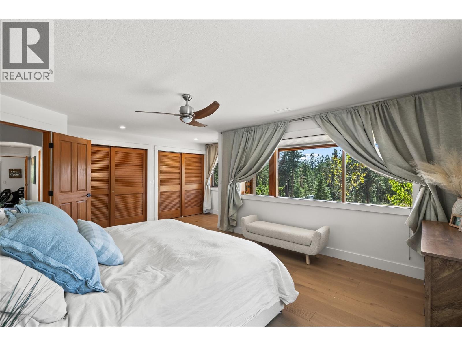 3700 Jean Road, Kelowna, BC - Indoor Photo Showing Bedroom