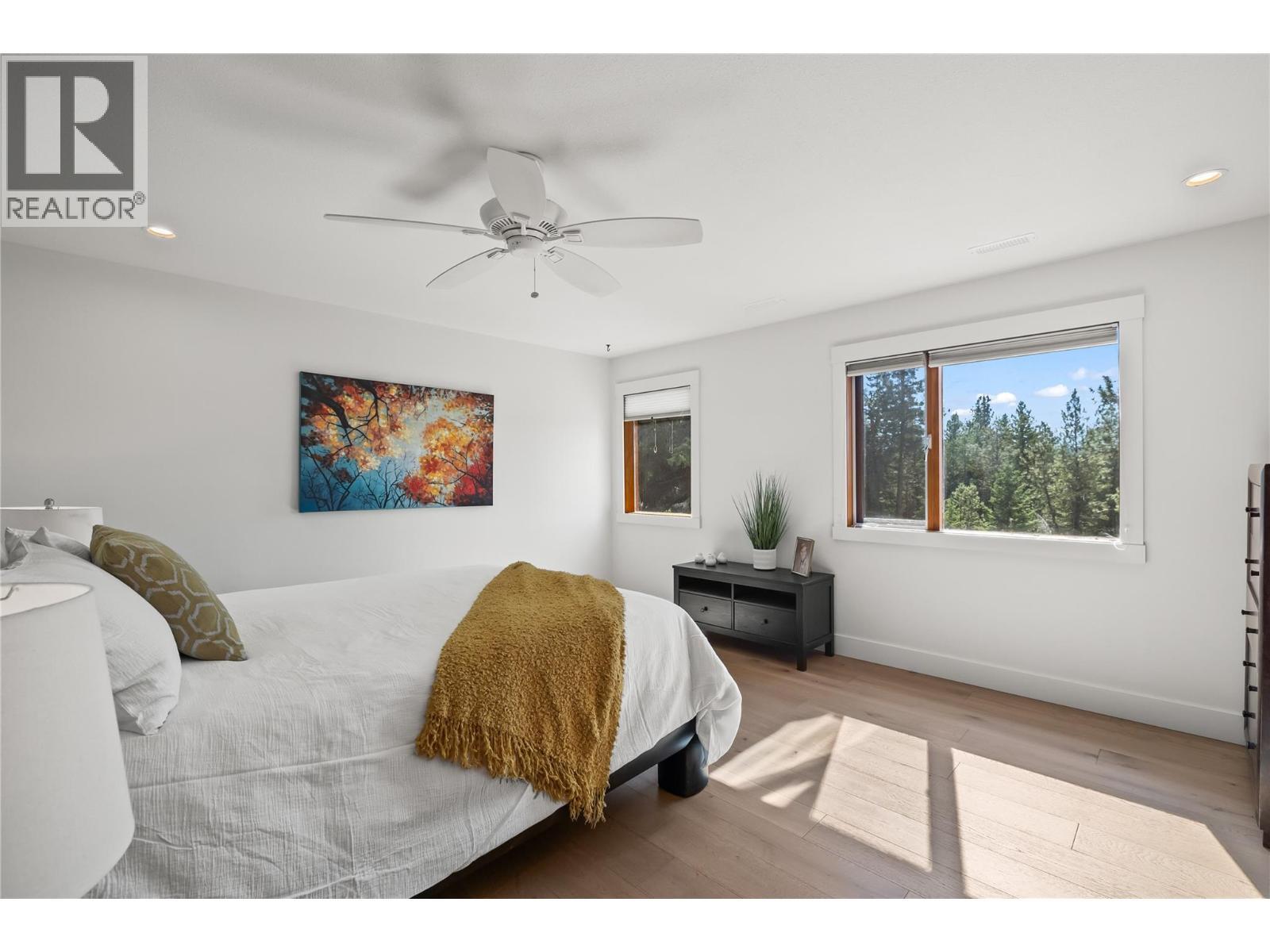 3700 Jean Road, Kelowna, BC - Indoor Photo Showing Bedroom