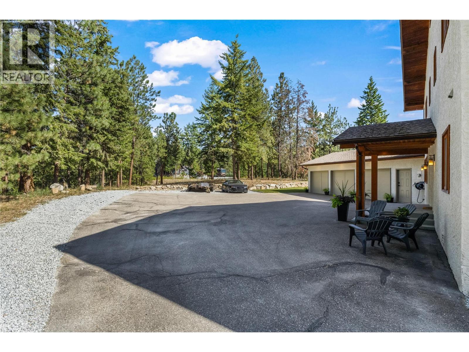 3700 Jean Road, Kelowna, BC - Outdoor