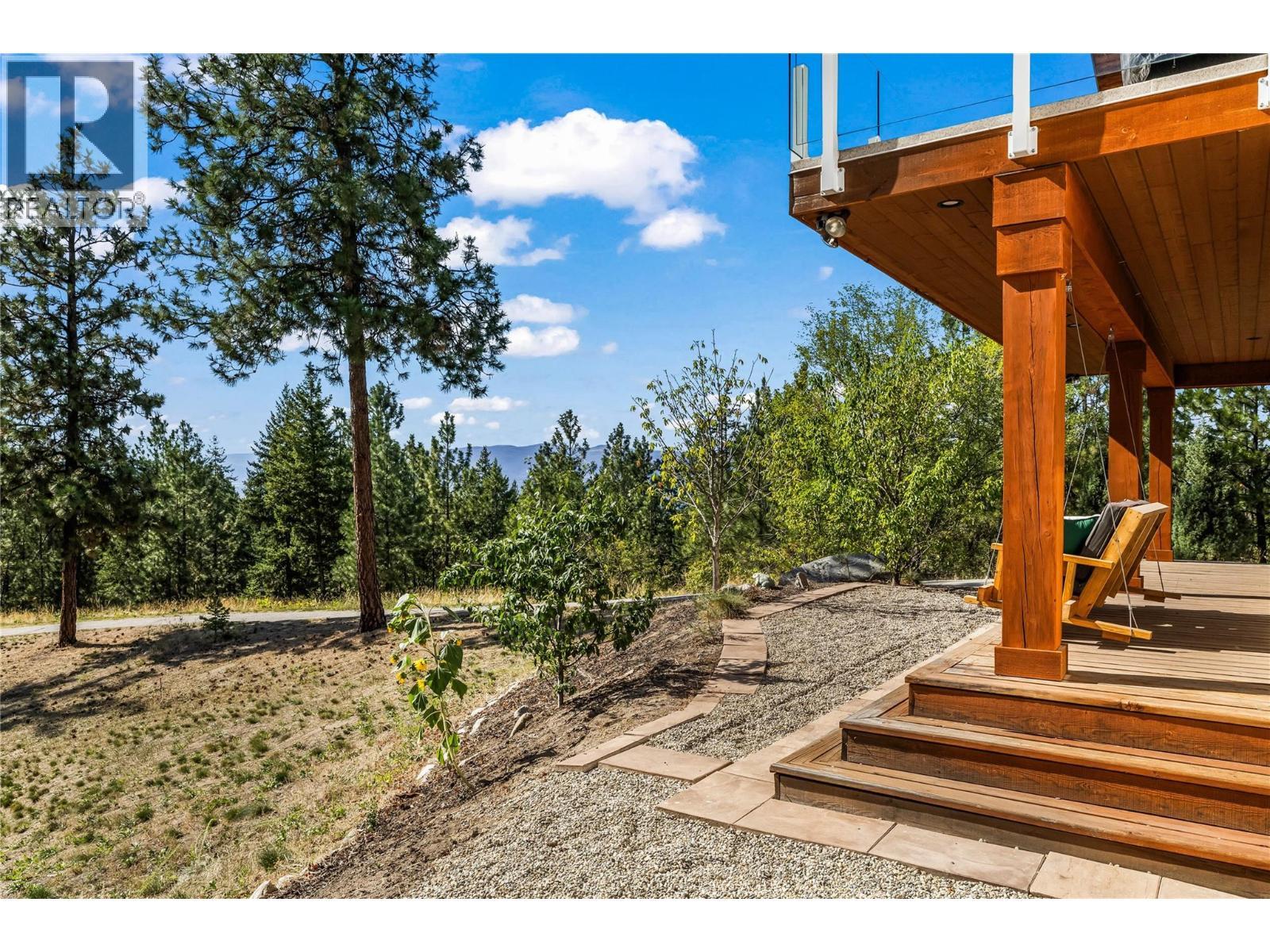 3700 Jean Road, Kelowna, BC - Outdoor