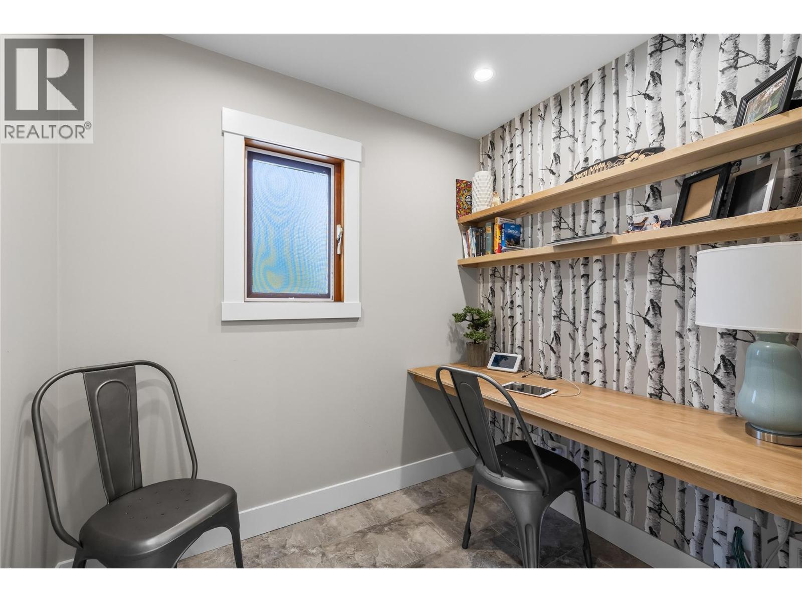 3700 Jean Road, Kelowna, BC - Indoor